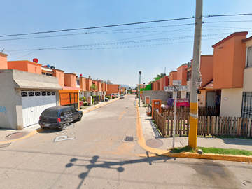 CASA EN CALLE PASEO DE LA EXPERIENCIA,  COL. PASEOS DE TULTEPEC. ¡NO CREDITOS!