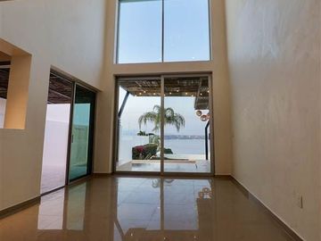 Casa en Venta Tequesquitengo Vista al Lago