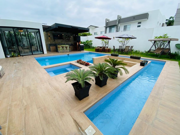 Casa en venta en Isla mocoli con piscina, Ecuador