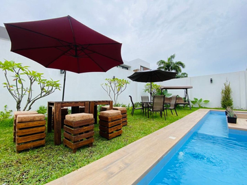 Casa en venta en Isla mocoli con piscina, Ecuador