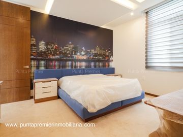 Puerta las Lomas Casa de lujo en venta, Zona Puerta de Hierro Andares Av Universidad Zapopan