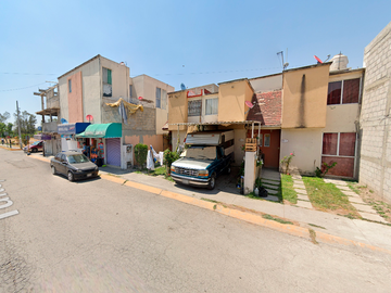 CASA EN AV. PASEOS DE TULTEPEC SUR, COL. PASEOS DE TULTEPEC. ¡NO CREDITOS!