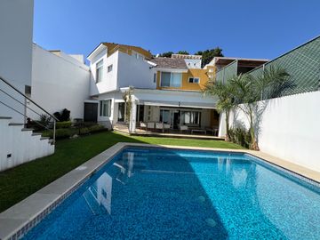 Casa en venta en Jiutepec, Morelos en Residencial Sumiya.