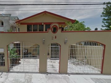 VENTA DE CASA EN SUPERMANZANA 20, CANCÚN, QUINTANA ROO.