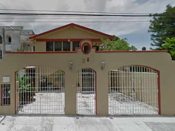 VENTA DE CASA EN SUPERMANZANA 20, CANCÚN, QUINTANA ROO.