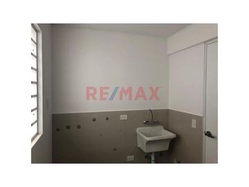 Se Alquila Flat Amplio En Velasco Astete San Borja