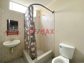 🏡 Casa De 3 Pisos En San Juan De Miraflores - Ideal Para Inversionistas S/. 729,963.00 - $ 199,990.00