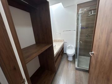 Hermosa y a estrenar casa en venta, con 3 recámaras forma parte de moderno desarrollo ubicado en Zakia Qro JF
