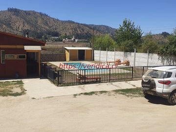 GRAN OPORTUNIDAD ! 2 Casonas en terreno de app 1.500m2 $190.000.000