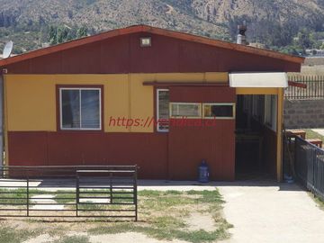 GRAN OPORTUNIDAD ! 2 Casonas en terreno de app 1.500m2 $190.000.000