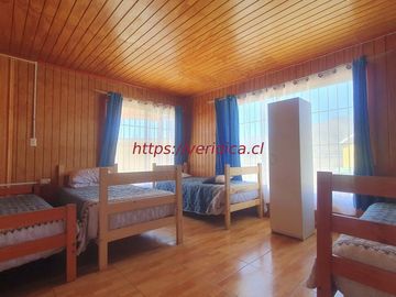 GRAN OPORTUNIDAD ! 2 Casonas en terreno de app 1.500m2 $190.000.000