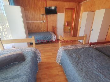 GRAN OPORTUNIDAD ! 2 Casonas en terreno de app 1.500m2 $190.000.000