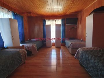 GRAN OPORTUNIDAD ! 2 Casonas en terreno de app 1.500m2 $190.000.000
