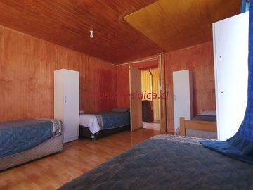 GRAN OPORTUNIDAD ! 2 Casonas en terreno de app 1.500m2 $190.000.000