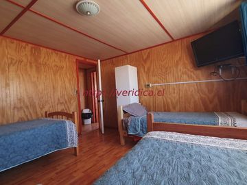 GRAN OPORTUNIDAD ! 2 Casonas en terreno de app 1.500m2 $190.000.000