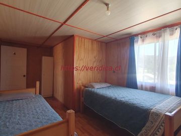 GRAN OPORTUNIDAD ! 2 Casonas en terreno de app 1.500m2 $190.000.000