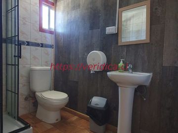 GRAN OPORTUNIDAD ! 2 Casonas en terreno de app 1.500m2 $190.000.000