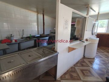 GRAN OPORTUNIDAD ! 2 Casonas en terreno de app 1.500m2 $190.000.000