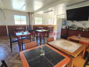 GRAN OPORTUNIDAD ! 2 Casonas en terreno de app 1.500m2 $190.000.000