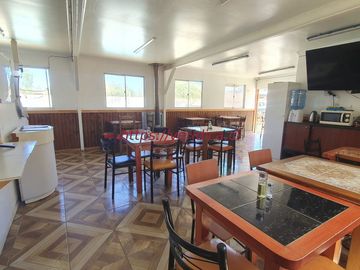 GRAN OPORTUNIDAD ! 2 Casonas en terreno de app 1.500m2 $190.000.000