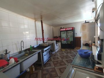 GRAN OPORTUNIDAD ! 2 Casonas en terreno de app 1.500m2 $190.000.000