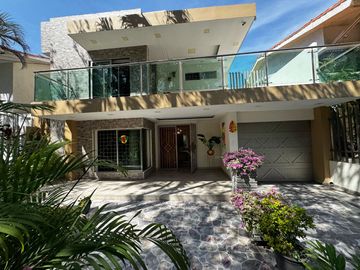 Se vende Casa en barrio   - Altos de Riomar - Barranquilla