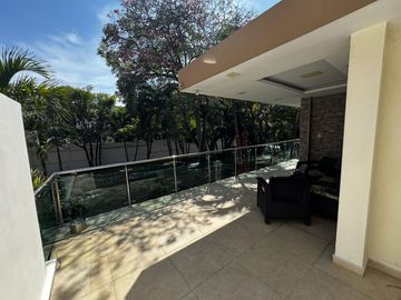 Se vende Casa en barrio   - Altos de Riomar - Barranquilla
