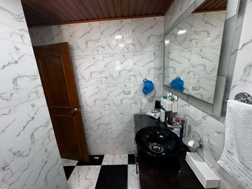 Se vende Casa en barrio   - Altos de Riomar - Barranquilla