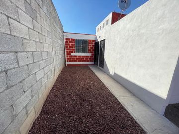 VENTA DE CASA EN LAS AGUILAS