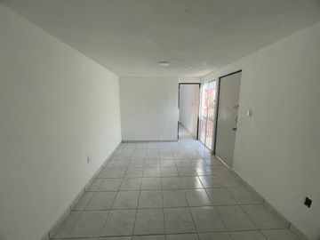 VENTA DE CASA EN LAS AGUILAS