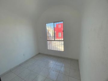 VENTA DE CASA EN LAS AGUILAS