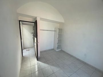 VENTA DE CASA EN LAS AGUILAS