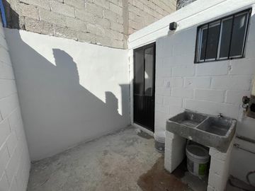VENTA DE CASA EN LAS AGUILAS
