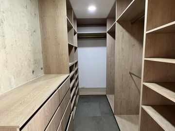 Exclusivo Penthouse en Torre Huz – San José del Puente