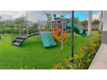 VENDO: COSTA SOL - 4 DORMITORIOS 1 EN P.B. CON BAÑOS COMPLETOS - COCINA - PATIO