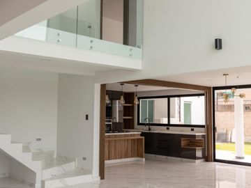 Exclusiva Residencia en Venta – Lomas de Angelópolis