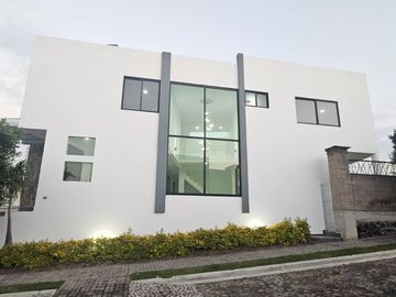 Exclusiva Residencia en Venta – Lomas de Angelópolis