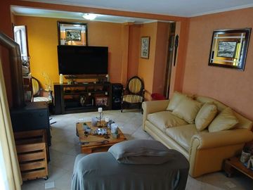 SE VENDE LINDA CASA EN CALLE LISBOA CHORRIILLOS UF 6909 VIÑA DEL MAR