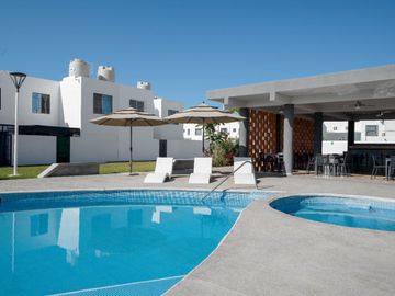 Casa en Coto Exclusivo con Amenidades y Seguridad