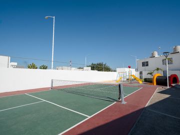Casa en Coto Exclusivo con Amenidades y Seguridad
