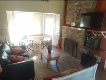 CASA EN ALQUILER TEMPORARIO (3 A 6 MESES)