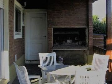 CASA EN ALQUILER TEMPORARIO (3 A 6 MESES)