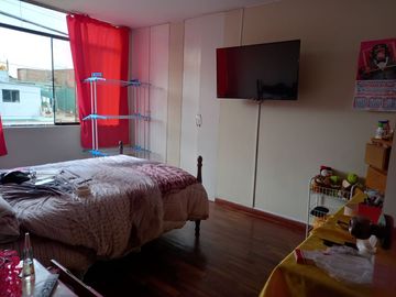 VENTA DE CASA EN EXCLUSIVA URBANIZACIÓN SANTA LEONOR EN CHORRILLOS