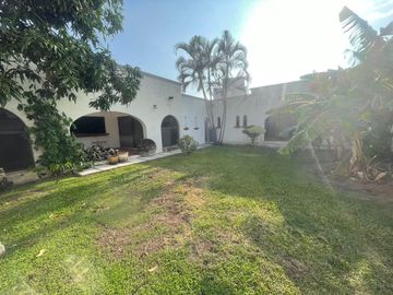 CASA EN AGUA HEDIONDA CON TODOS LOS SERVICIOS