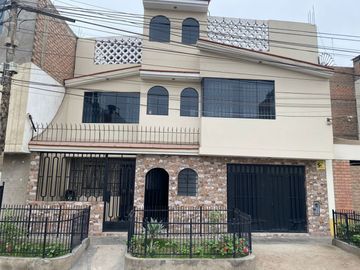 VENTA DE CASA  EN SAN MARTIN DE PORRES