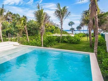 Santamar Akumal - Departamento de 2 Recamaras con Vista al Mar en Venta