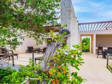 Santamar Akumal - Departamento de 2 Recamaras con Vista al Mar en Venta
