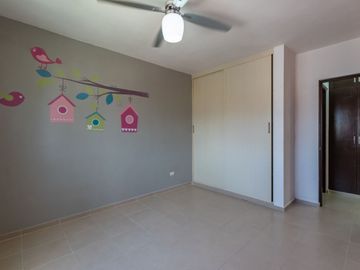 Casa en Venta de DOS Plantas en Gran Santa Fe, Mérida Yucatán
