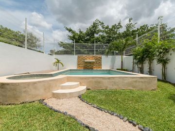 Casa en Venta de DOS Plantas en Gran Santa Fe, Mérida Yucatán