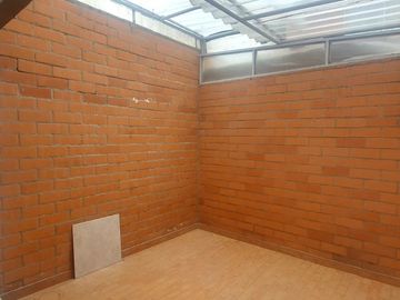 EN VENTA CASA EN CONJUNTO CERRDAO ENTREPINOS